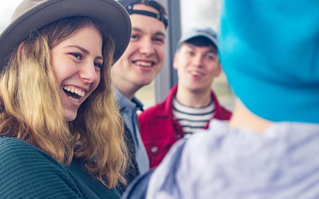 Wie man positive Menschen in seinem Leben erkennt: Der ultimative Leitfaden